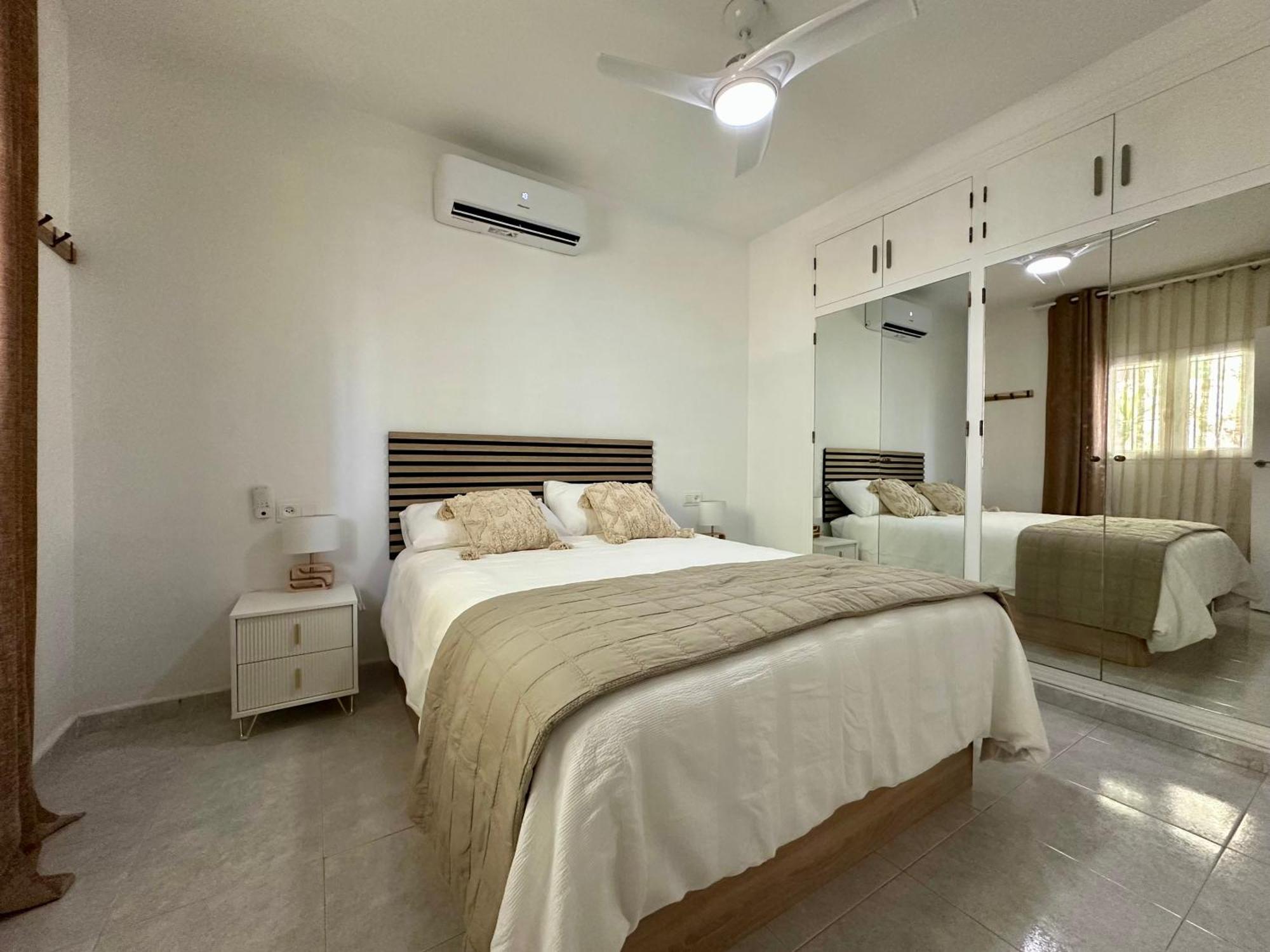 René Apartemen Marbella